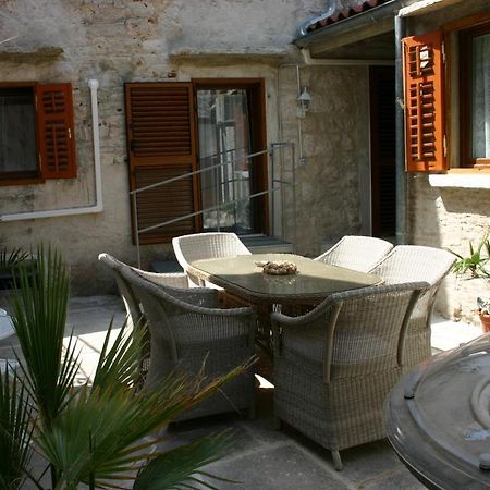 Studio Apartment La Maison De Catherine Rovinj Exterior photo