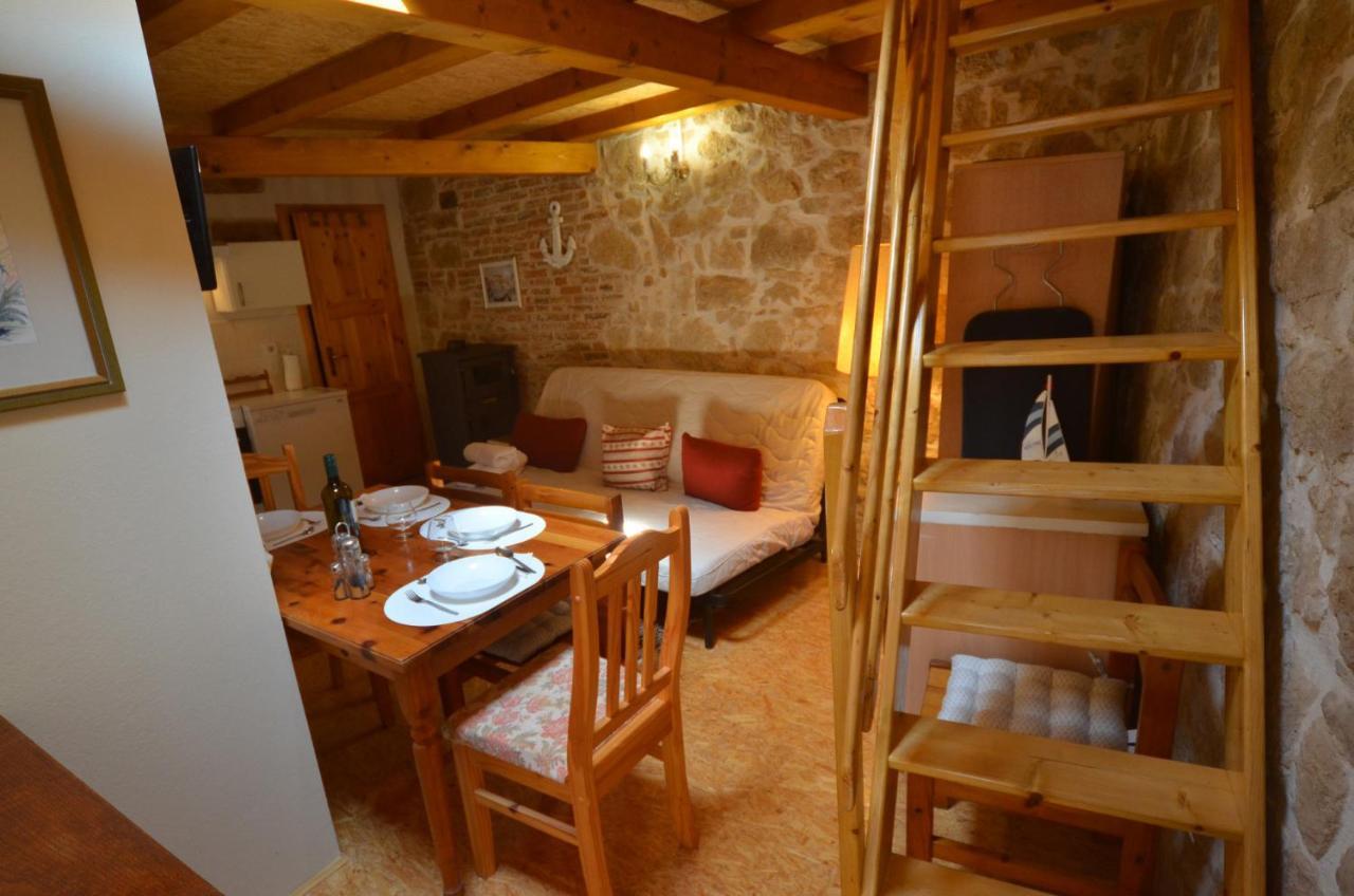 Studio Apartment La Maison De Catherine Rovinj Exterior photo