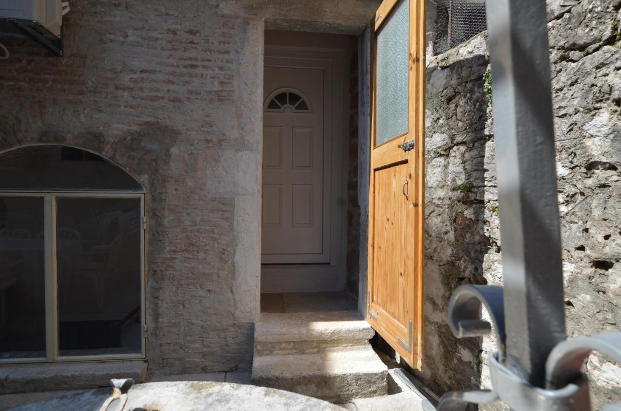 Studio Apartment La Maison De Catherine Rovinj Exterior photo