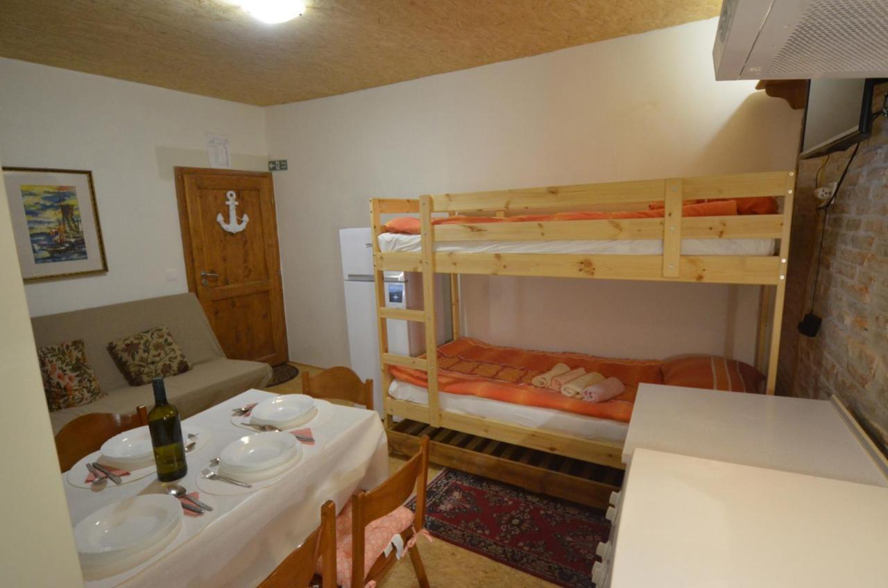 Studio Apartment La Maison De Catherine Rovinj Exterior photo