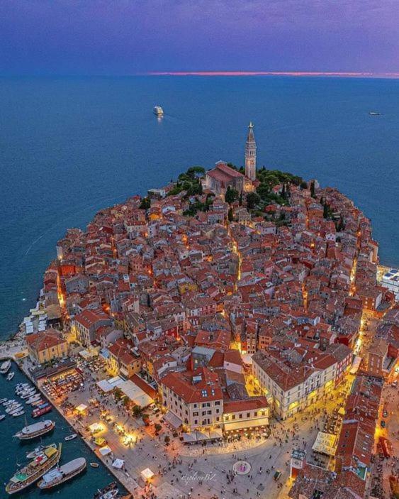 Studio Apartment La Maison De Catherine Rovinj Exterior photo