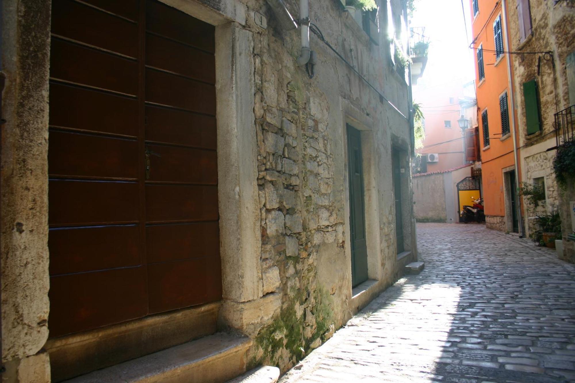 Studio Apartment La Maison De Catherine Rovinj Exterior photo